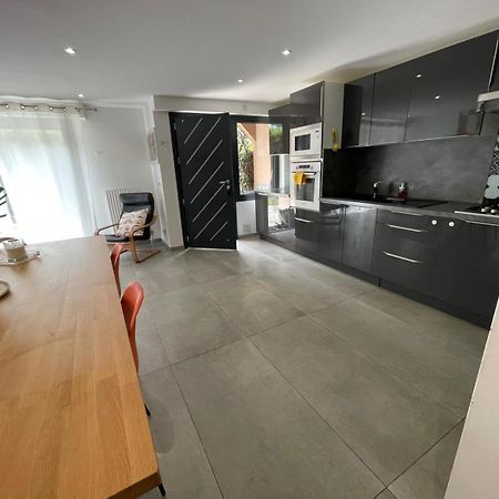 Station House - Maison Entre Disneyland Et Paris Roissy en Brie Bagian luar foto