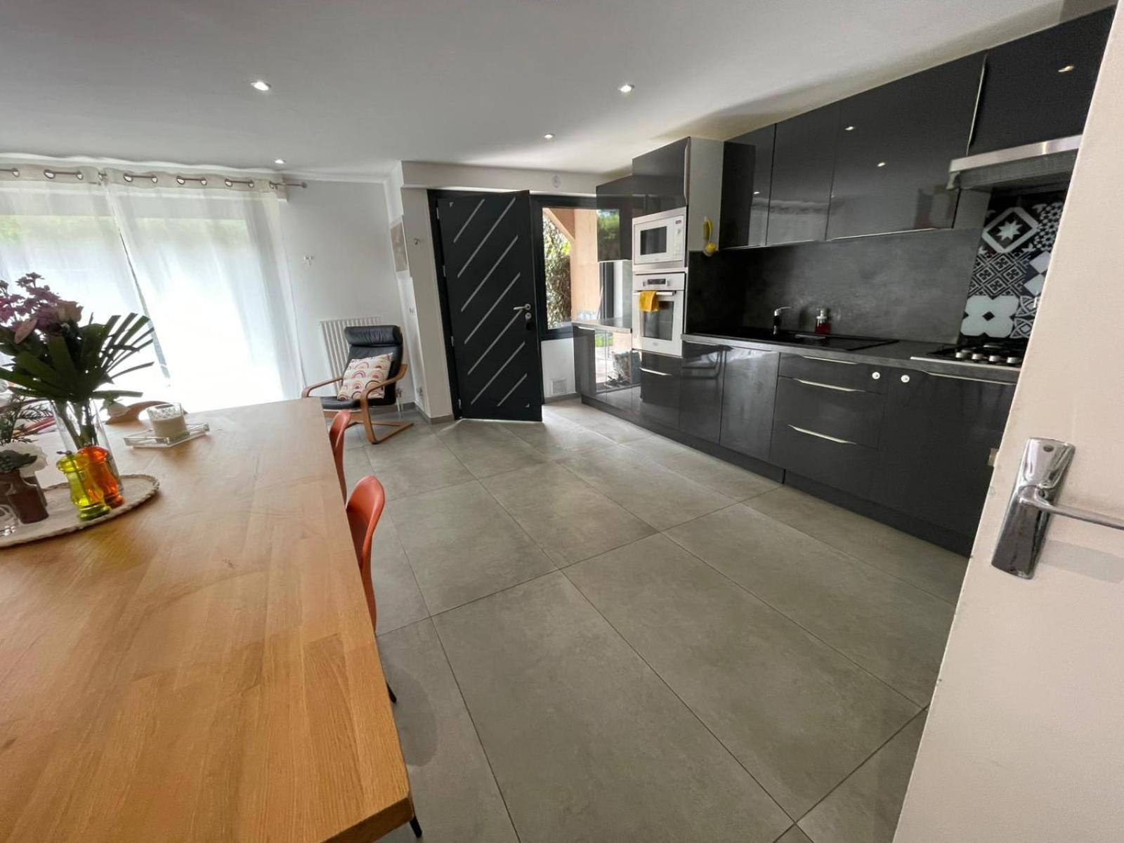 Station House - Maison Entre Disneyland Et Paris Roissy en Brie Bagian luar foto